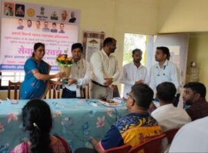 महाराजस्व अभियानांतर्गत काताळे ग्रामपंचायतीमध्ये उपस्थित असणारे उपविभागीय अधिकारी सन्मा. श्री आकाश लिगाडे साहेब यांचे सरपंच सौ प्रियांका निलेश सुर्वे यांच्या हस्ते स्वागत करण्यात आले.